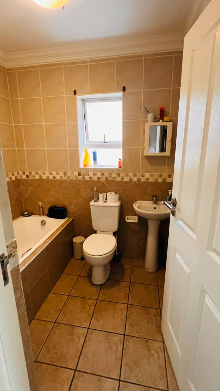 To Let 2 Bedroom Property for Rent in Jeffreys Bay Central Eastern Cape